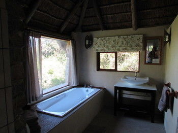 Woodbury Lodge Amakhala Game Reserve Bagian luar foto